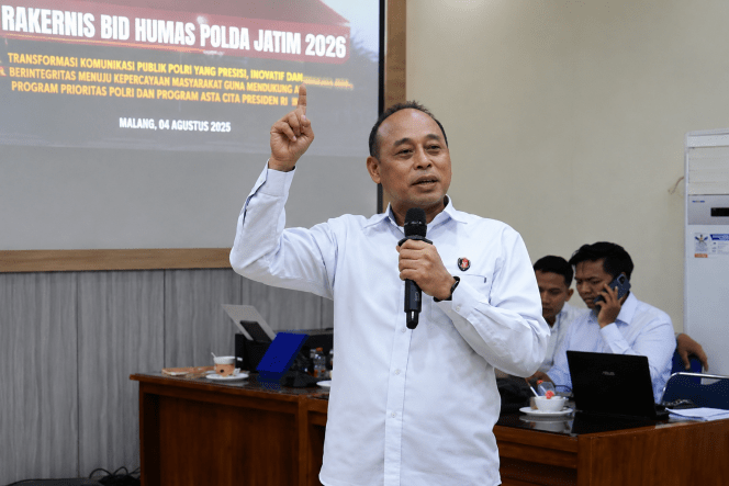
 Satreskrim Polres Malang menggelar Coaching Clinic dan supervisi bersama Bidlabfor Polda Jawa Timur, bertujuan memperkuat penerapan metode Scientific Crime Investigation (SCI). (IG Reskrim Polres Malang)