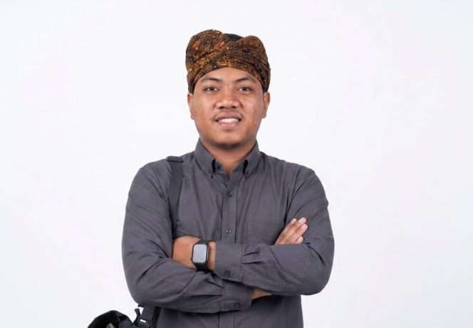 
 Ahmad Firdaus, Aktivis Jalanan Marhenisme dan Aktivis Akar Rumput Nahdlatul Ulama. (Ahmad for bacamalang)