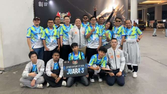 
 Tim yang diperkuat siswa SMK PGRI 3 Kota Malang itu berhasil meraih juara III tingkat nasional. (ist)
