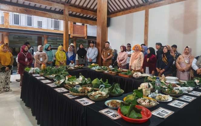 
 Festival Ngoyek di Desa Sukolilo Kecamatan Wajak, menjadi ajang mempererat silaturahmi dan mendongkrak perekonomian warga. (Website Pemkab Malang)