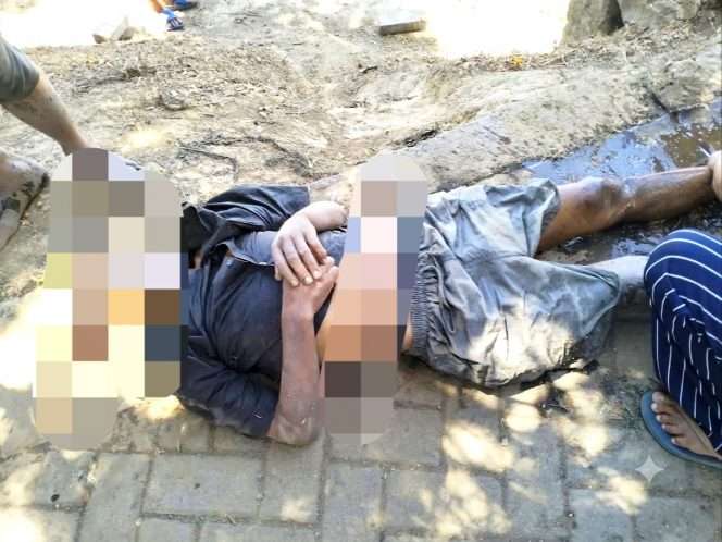 
 Mayat korban setelah dievakuasi ditaruh di pinggiran kolam. (ist)