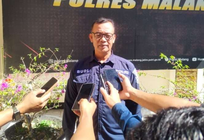 
 Kasi Humas Polres Malang AKP Budiono menandaskan pihaknya tengah melakukan penyelidikan terkait laporan penganiayaan anggota DPRD Kabupaten Malang yang terjadi usai penyampaian aspirasi soal Bendungan Lahor, dengan meminta keterangan saksi dan juga korban. (ist)