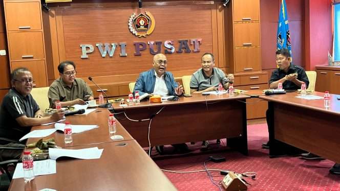 
 Persiapan peluncuran dibahas dalam rapat yang berlangsung di Kantor PWI Pusat, lantai 4 Gedung Dewan Pers, Jakarta, Selasa (22/9/2026). (ist)