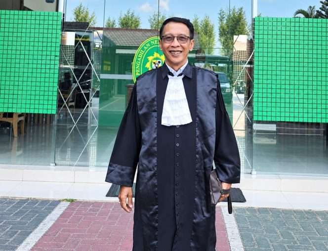 
 Praktisi hukum dan advokat Agus Subyantoro, S.H.,sekaligus Wakil Ketua I DPC Peradi Kepanjen Kabupaten Malang. (Agus for bacamalang)