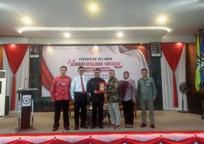 
 Kegiatan Penguatan Relawan Gerakan Kebajikan Pancasila bertema 'Pancasila Pemersatu Bangsa, Fondasi Perdamaian Dunia' yang digelar di Aula Gedung KH. Moh. Said Lantai 3 UNIRA. (ist)