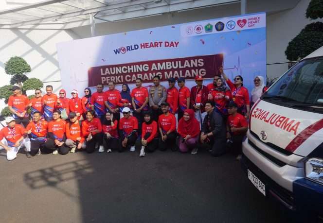 
 Peringatan World Heart Day 2026 sekaligus Peluncuran Ambulans PERKI di Mini Block Office Kota Malang, Minggu (27/9/2026). (Nedi Putra AW).