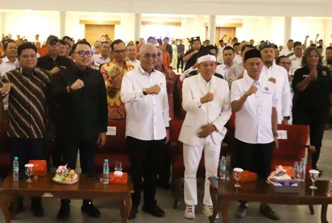 
 Ketua Umum Persatuan Wartawan Indonesia (PWI) Pusat Akhmad Munir menegaskan, perubahan teknologi tidak boleh membuat pers kehilangan jati dirinya. (ist)