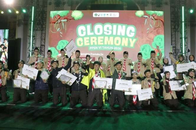 
 Suasana penutupan Perkemahan Pramuka Santri Nusantara VI Tahun 2026 di Pondok Pesantren Wisata An-Nur II Al-Murtadlo, Bululawang, dihadiri Direktur Jenderal Pondok Pesantren Kementerian Agama RI Dr. H. Basnang Said, S.Ag., M.Ag, beserta jajaran Forkopimda. (ist)