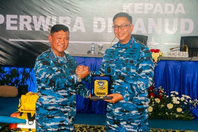 
 Panglima Komando Operasi Udara Nasional (Pangkoopsudnas) Marsdya TNI Minggit Tribowo, S.I.P., melakukan kunjungan kerja ke Lanud Abdulrachman Saleh, Malang, Kamis (8/10/2026). (ist)