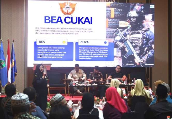 
 Kegiatan peningkatan pemahaman masyarakat mengenai aturan cukai, termasuk mengenali ciri-ciri rokok ilegal dan pita cukai yang tidak sesuai ketentuan. (hum)