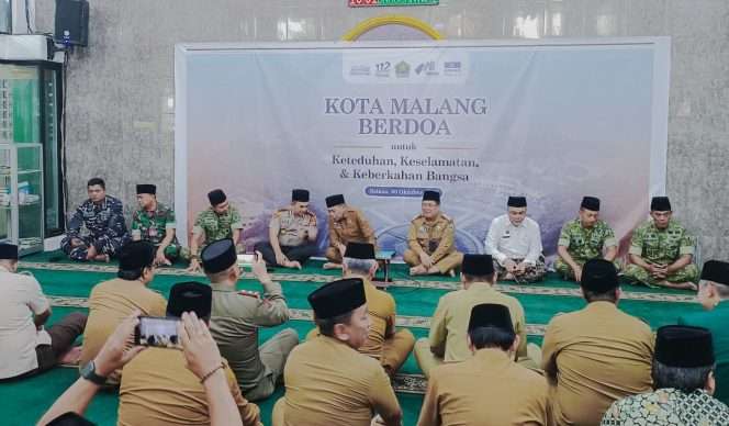 
 Wakapolresta Malang Kota AKBP Alex, Wali Kota Malang Wahyu Hidayat, serta jajaran Forkopimda Kota Malang menghadiri acara Kota Malang Berdoa. (ist)