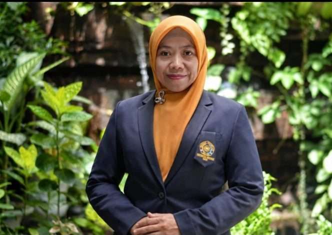 
 Dosen D-3 Keperawatan Universitas Muhammadiyah Malang (UMM), Titik Agustiyaningsih, S.Kep., Ns., M.Kep., memberikan panduan menghadapi paparan asap beracun dari TPA Supiturang. (ist)