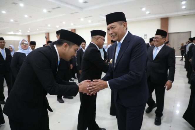 
 Wali Kota Malang Wahyu Hidayat melantik dan mengambil sumpah jabatan 176 ASN. (hum)