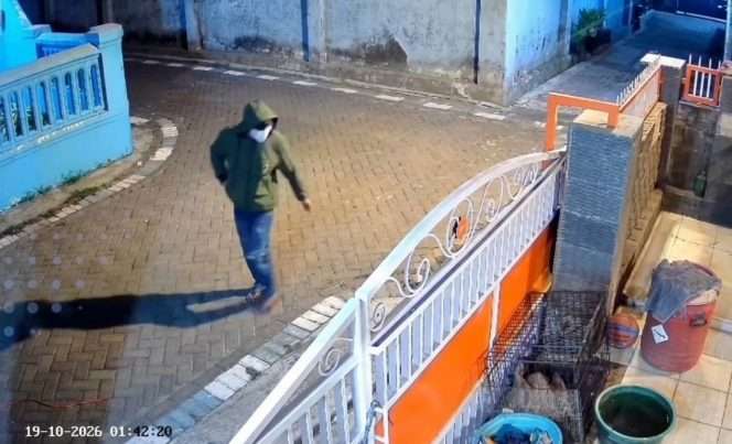 
 Aksi terduga pelaku terekam kamera CCTV. (ist)