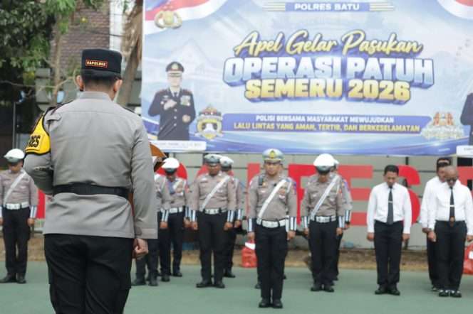 
 Kapolres Baru, AKBP Panji Gedhe Prabawa, S.H., S.I.K., M.A.P saat bertindak sebagai Irup dimulainya Operasi Patuh Semeru 2026, saat Apel Gelar Pasukan. (Yan)